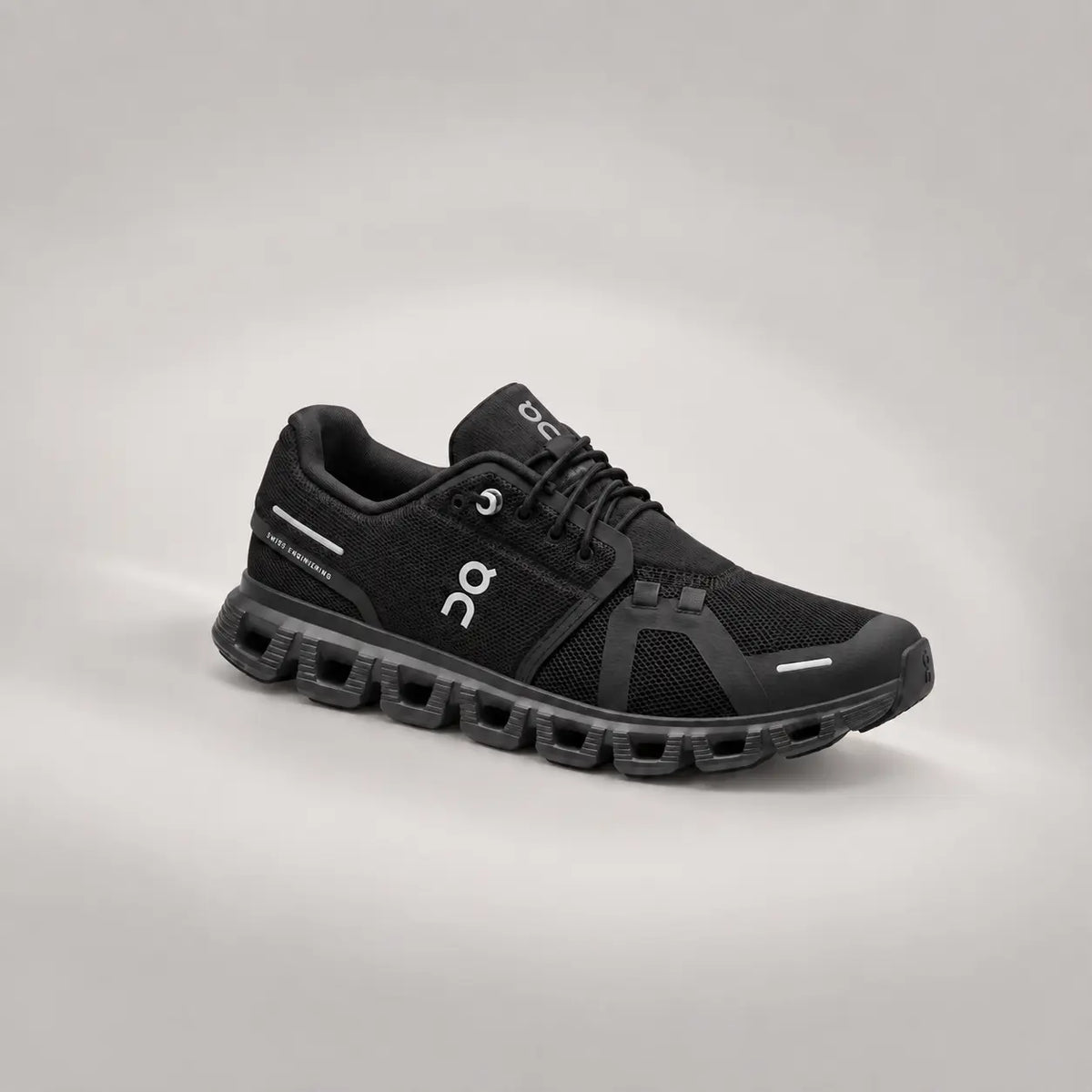 Cloud 6 Black | Black