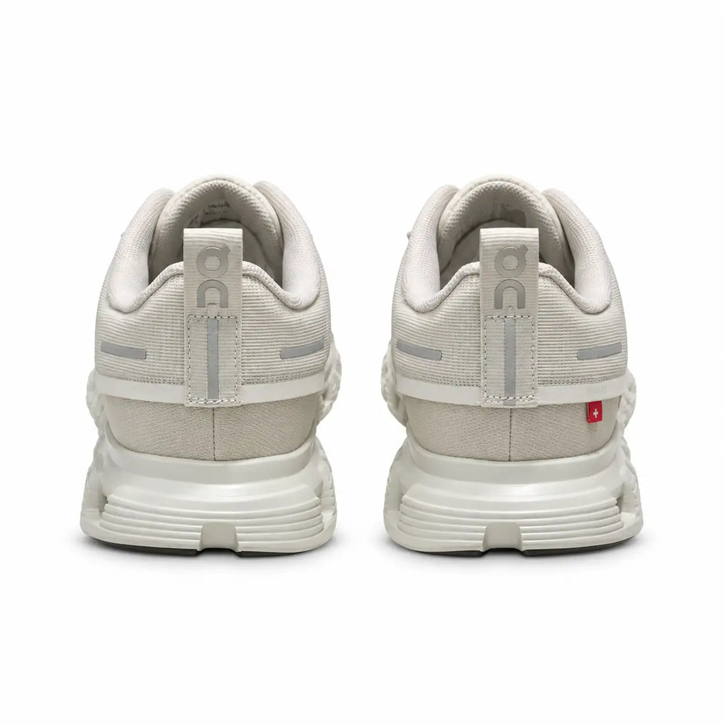 Cloud 6 Waterproof Seashell | Seashell