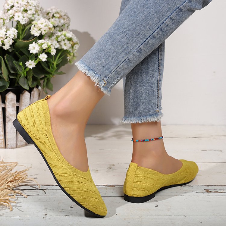 🔥Last Day Promotion 50% OFF - Women's Pointed Breathable Toe Knitted Slip On Orthopedic Shoes