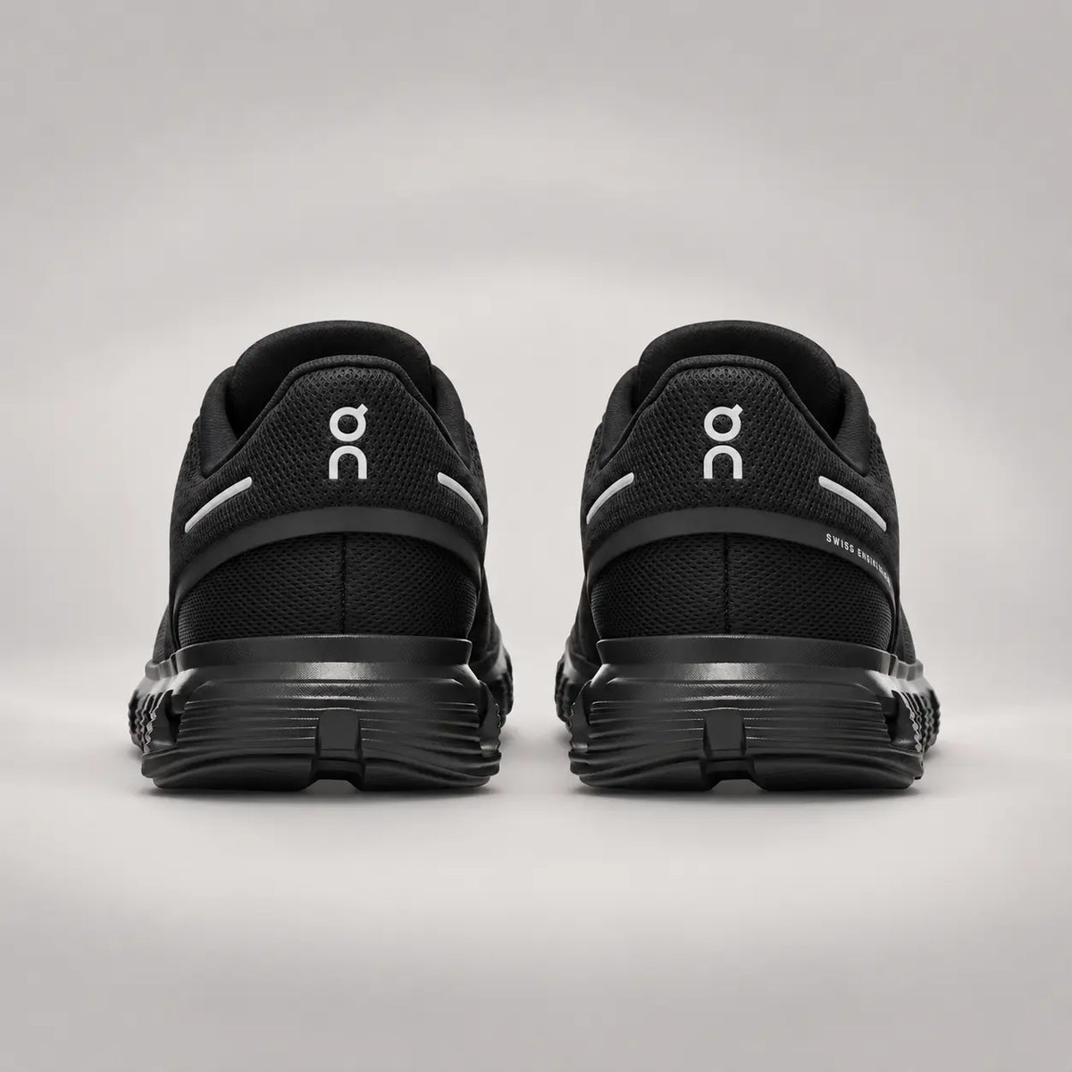 Cloud 6 Black | Black