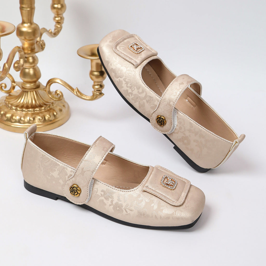 Foot comfort – Square-toe floral buckle retro low-cut shoes