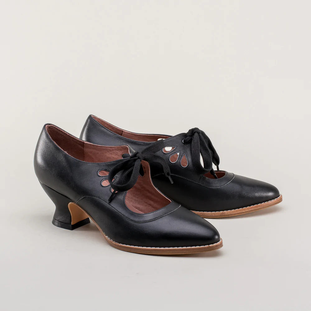 🔥Last Day Promotion 50% OFF - New Women's Orthopaedic High Heel Leather Shoes